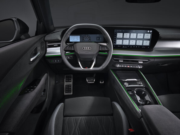 Nuova Audi Q3 SUV Interni