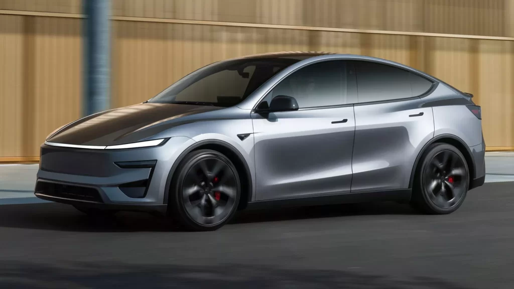 Tesla Model Y Performance grigia su strada dettaglio portiera